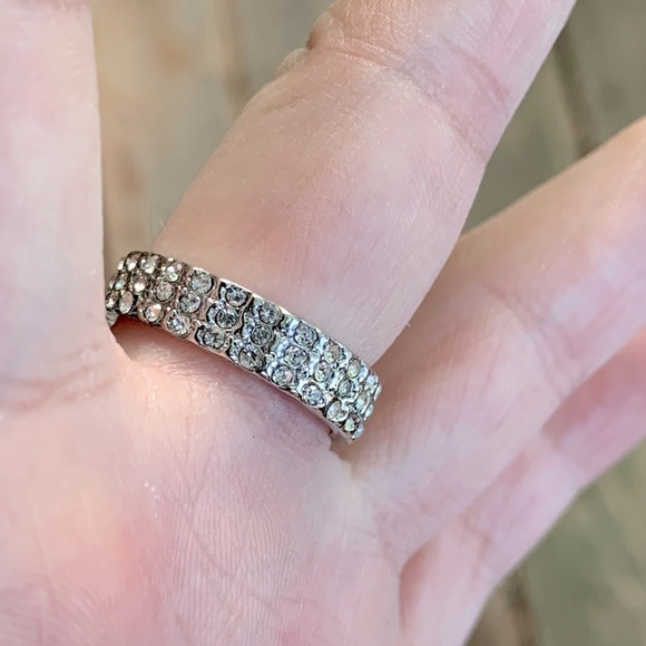 ❗️LAST CHABCE 9/30❗️STERLING SILVER CUBIC ZIRCONIA 3 ROW ETERNITY BAND - Picture 8 of 10